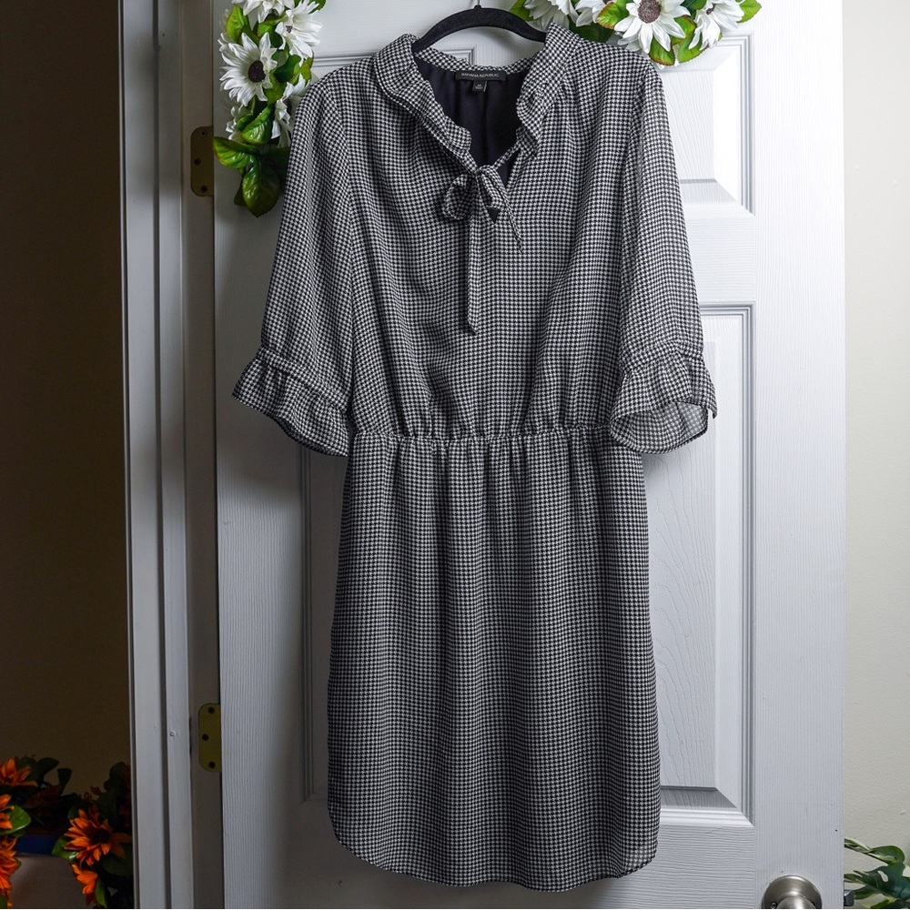 Banana Republic Shirt Dress Black White Gingham Houndstooth Lightweight Ruffled